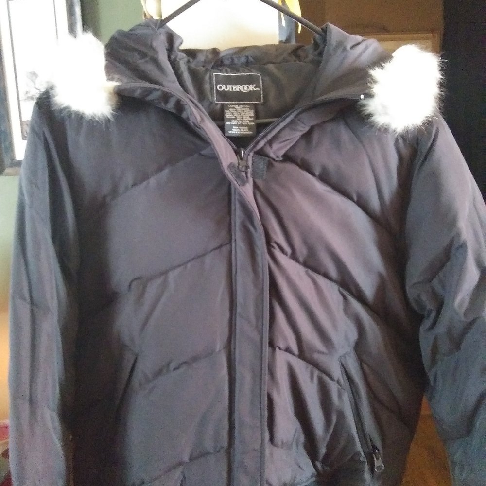 Ladies Coat - Picture 3 of 5